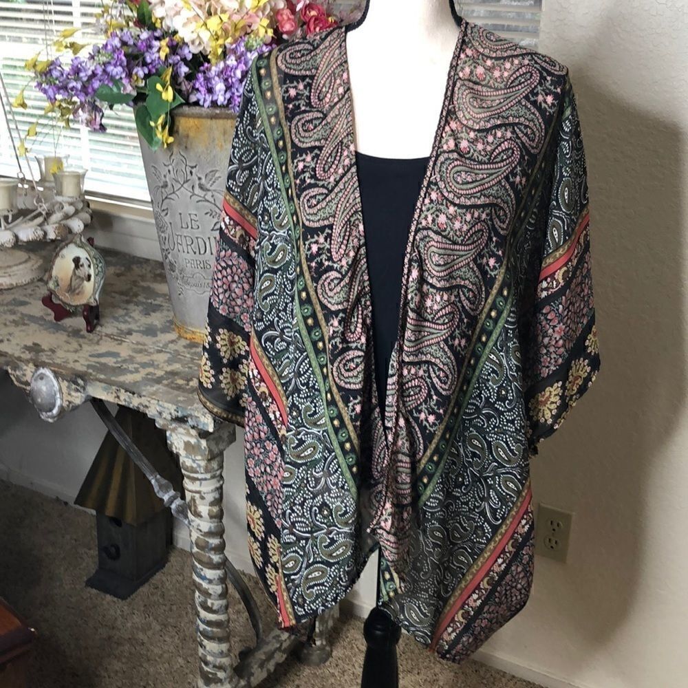 Gi Biu Boho Kimono
